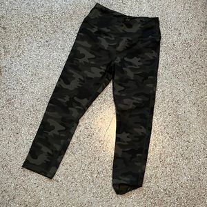 Camo leggings